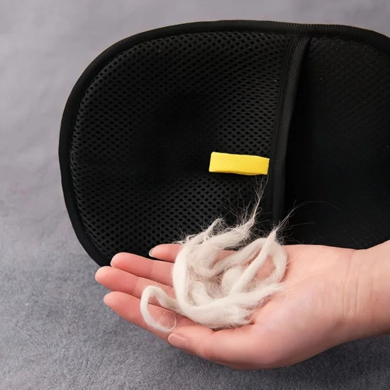 Double-Sided Reusable Pet Hair Removal Gloves for Efficient Fur and Hair Extraction from Upholstery and Carpets